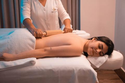 Indulge in a Personal Massage tailored to your body’s unique needs and comfort. Our expert therapists customize techniques to target your stress points and enhance relaxation. Enjoy a private, calming experience at New Royal Family Salon &amp; Spa.